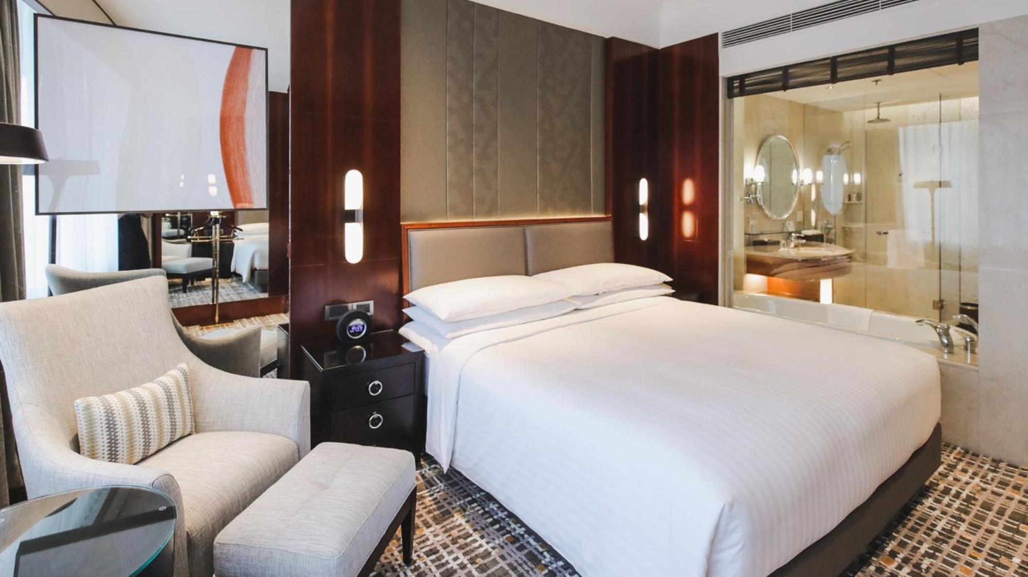 Khách sạn Marriott Marquis Centre 5*
