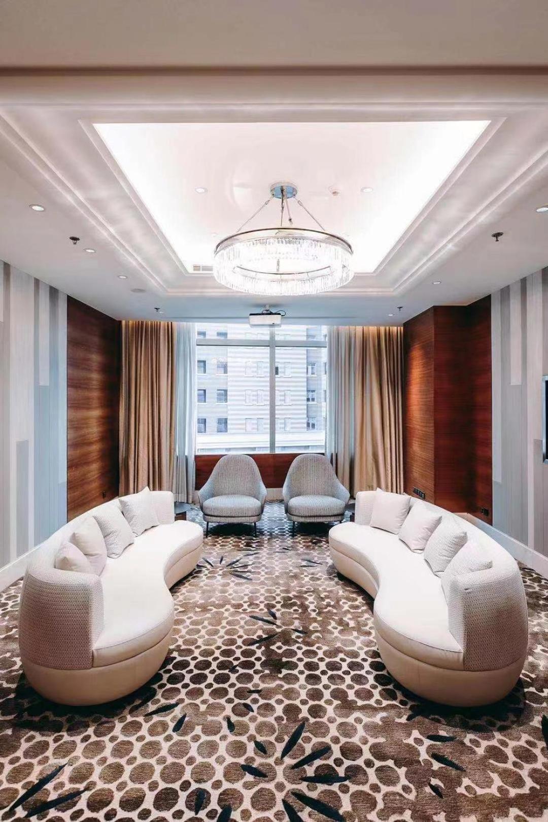 Khách sạn Marriott Marquis Centre 5*